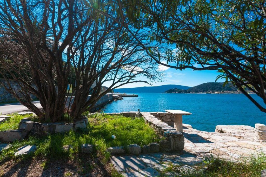 Apartmani Vesna Τίβατ Εξωτερικό φωτογραφία