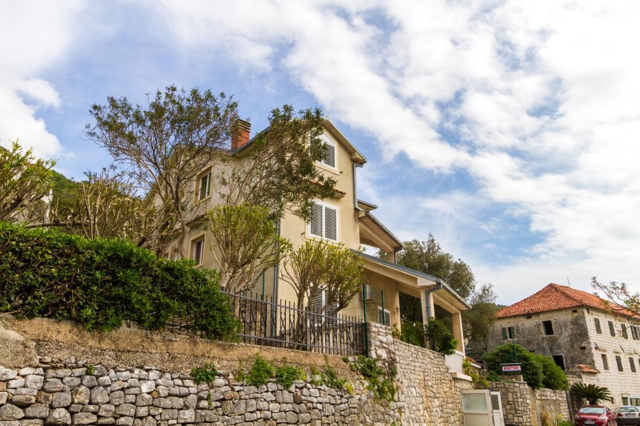 Apartmani Vesna Τίβατ Εξωτερικό φωτογραφία
