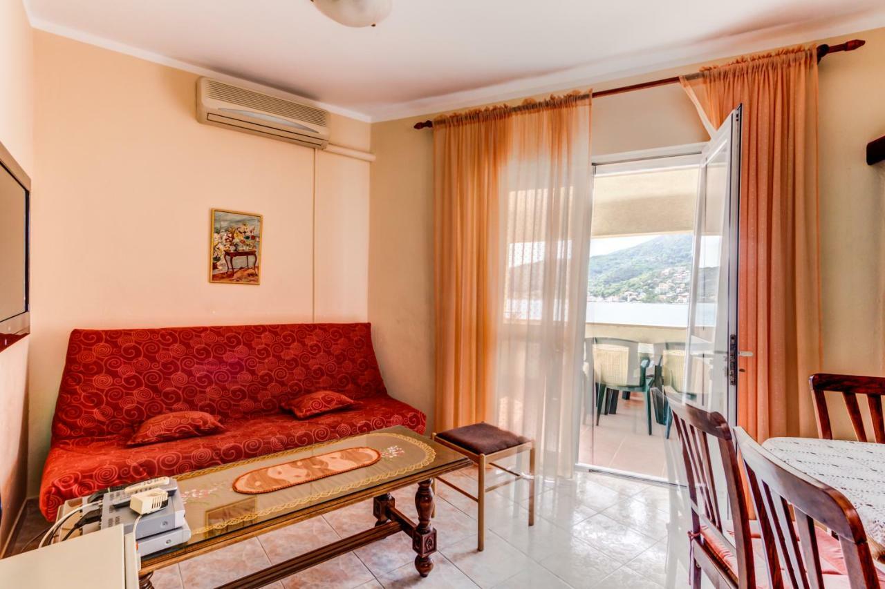 Apartmani Vesna Τίβατ Εξωτερικό φωτογραφία